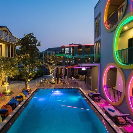 White Rabbit Hostel Siem Reap Exterior foto