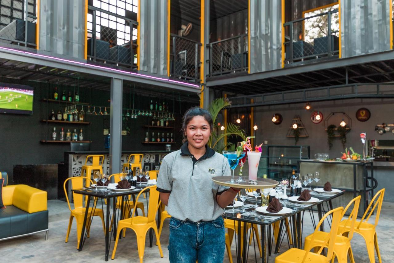 White Rabbit Hostel Siem Reap Exterior foto