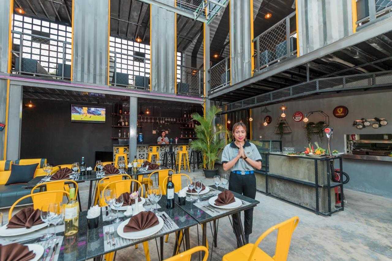 White Rabbit Hostel Siem Reap Exterior foto