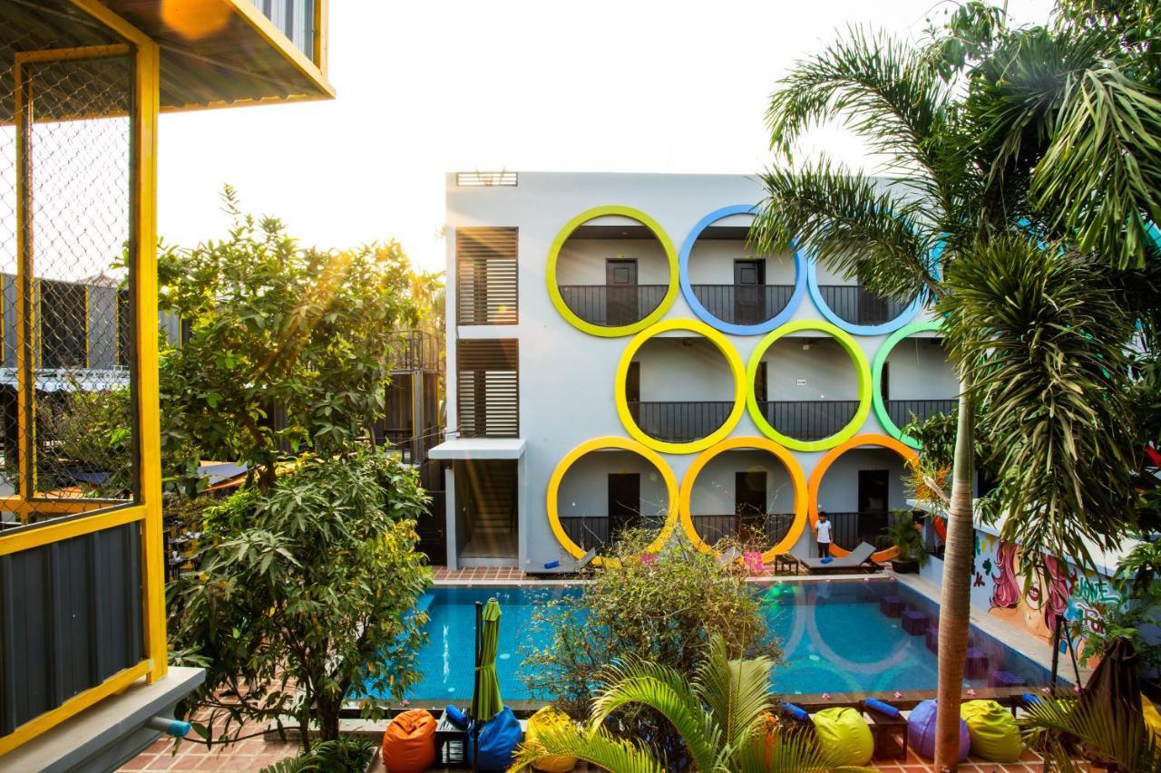 White Rabbit Hostel Siem Reap Exterior foto
