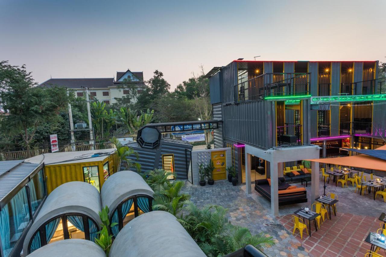 White Rabbit Hostel Siem Reap Exterior foto